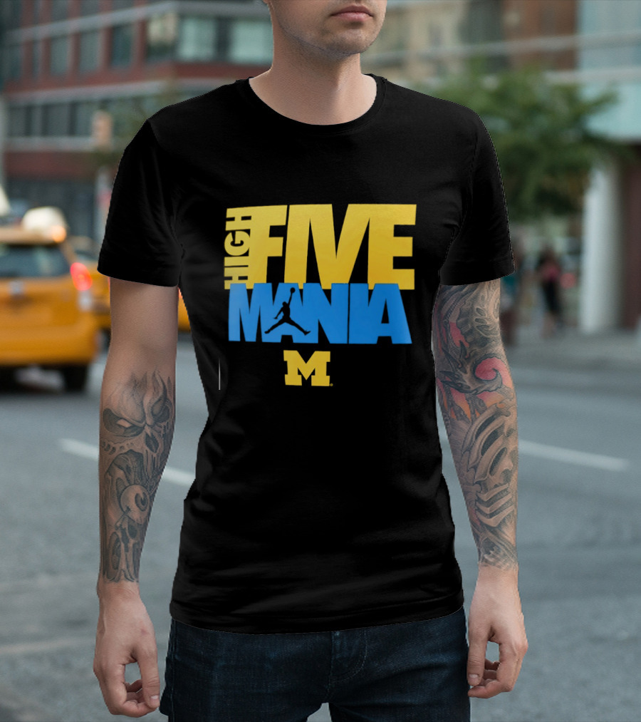 Michigan Wolverines High Five Mania M T-Shirt