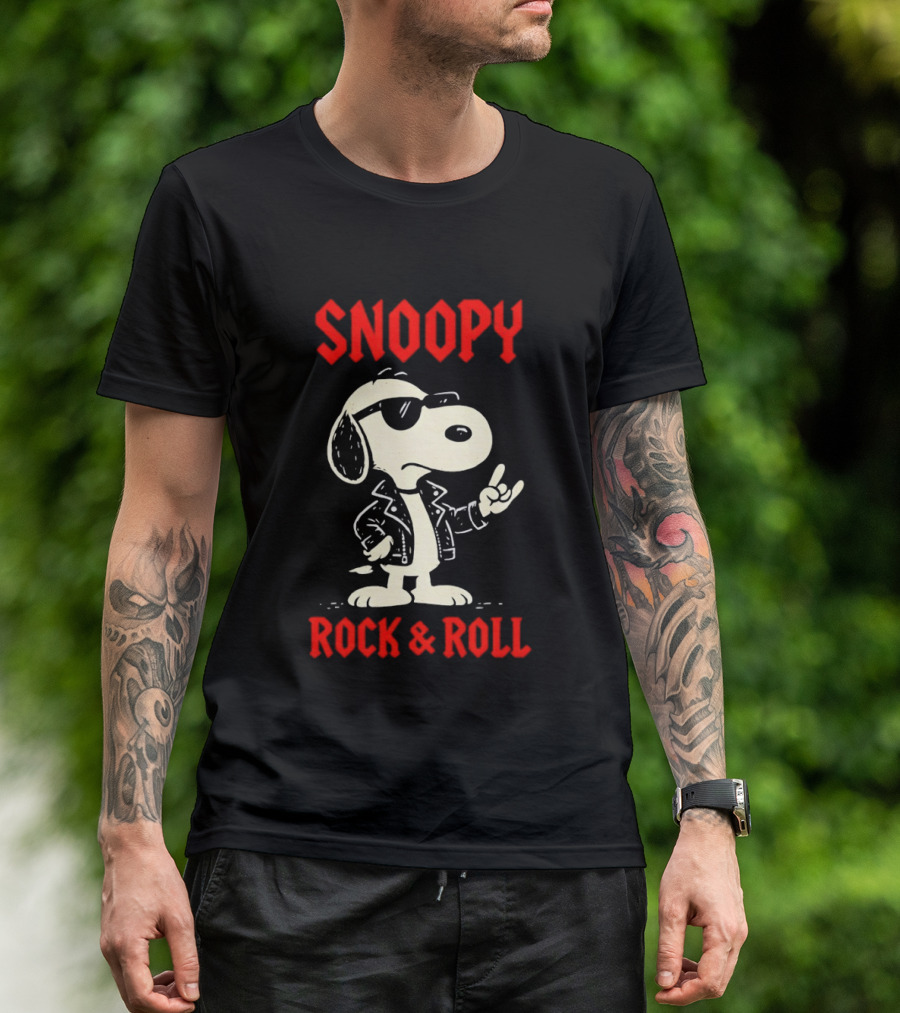 Snoopy Rock & Roll Vintage Peanuts Music T-Shirt