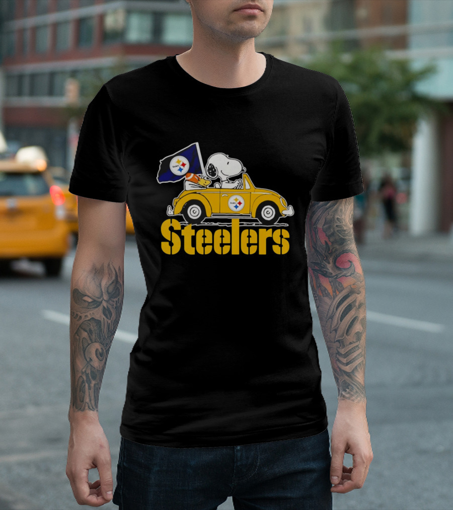 Pittsburgh Steelers Snoopy Woodstock Driving Yellow Car T-Shirt
