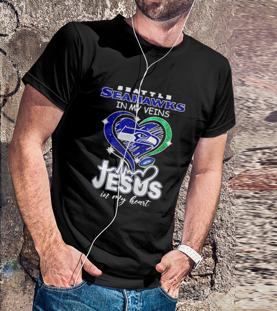 Seattle Seahawks In My Veins Jesus In My Heart Diamond Heartbeat T-Shirt