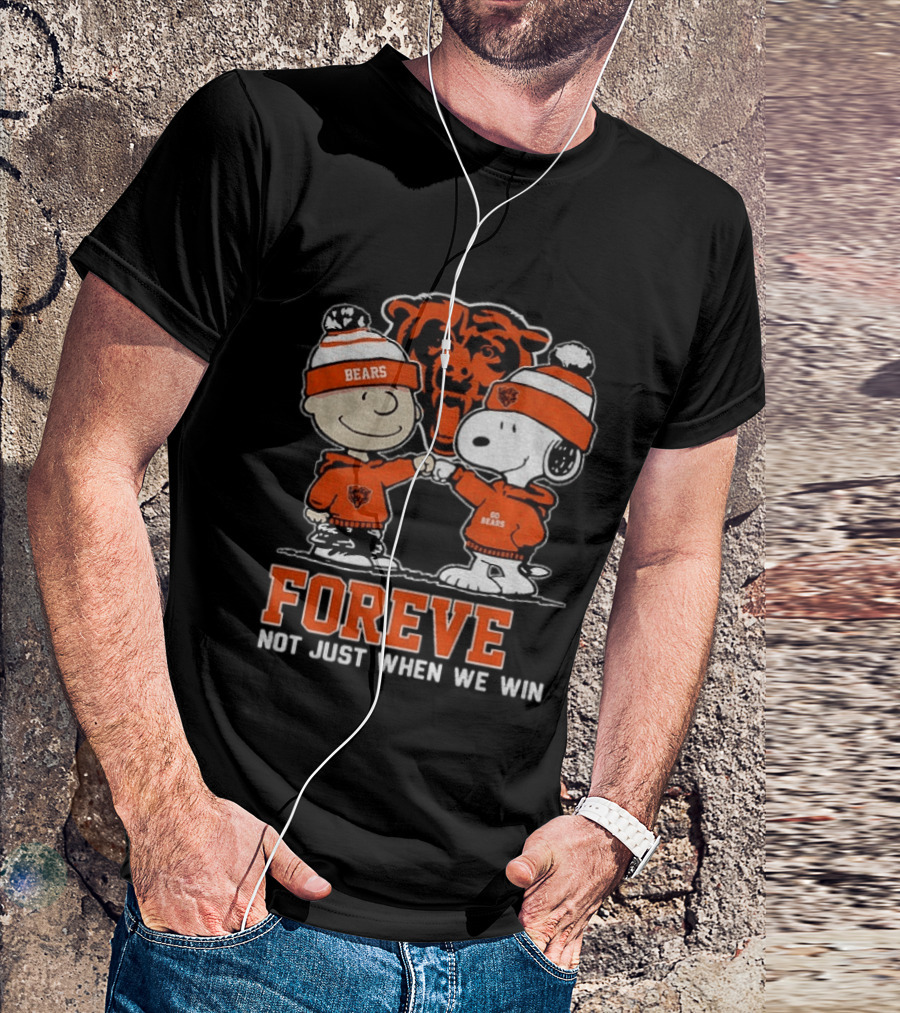 Snoopy Charlie Brown Chicago Bears Football Forever Not Just When We Win T-Shirt