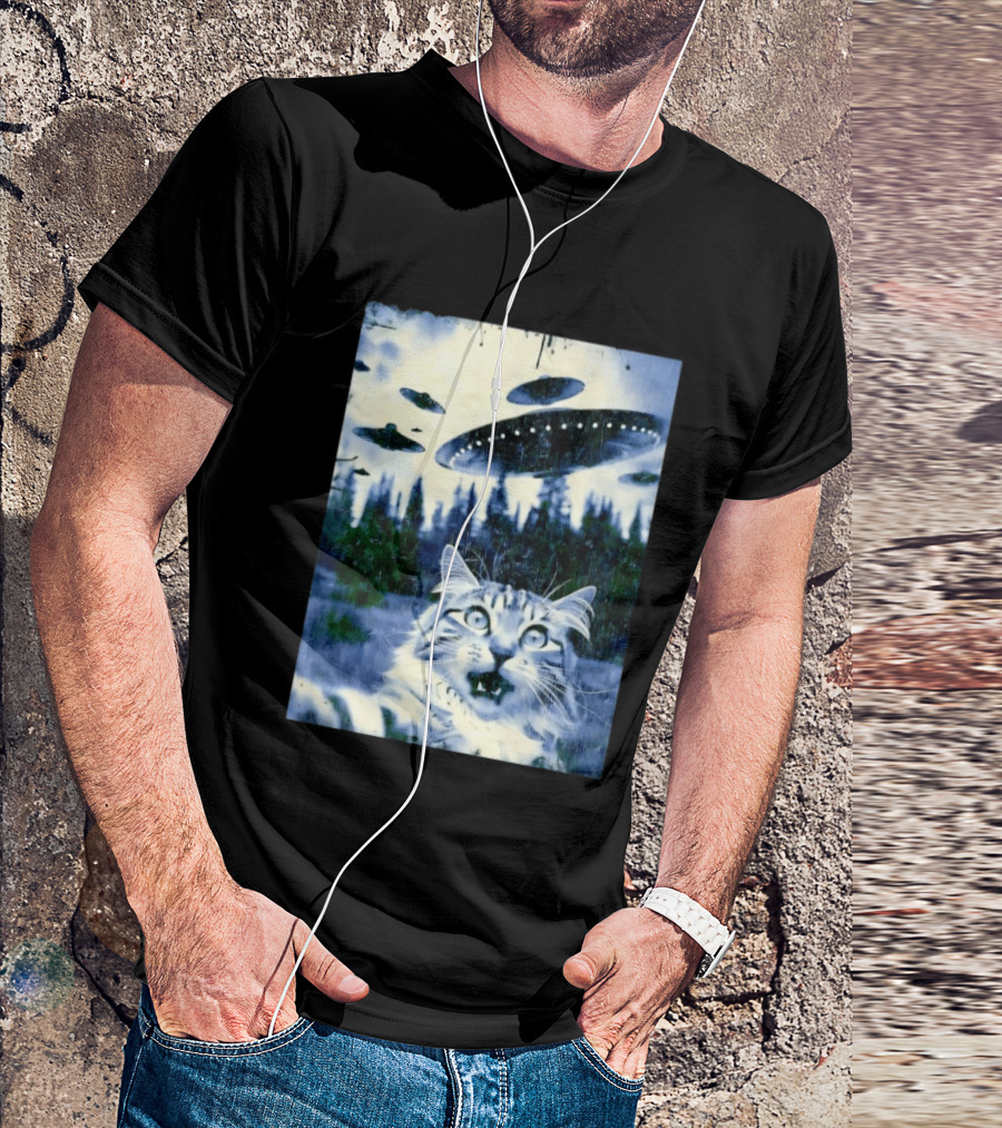 UFO Cat Extraterrestrial Surprise Scene T-Shirt