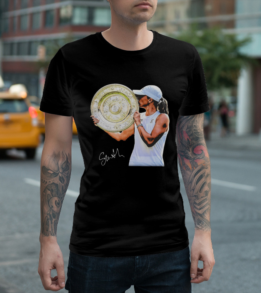 Iga Swiatek Wimbledon Champion Trophy Celebration T-Shirt