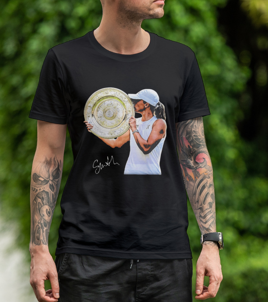 Iga Swiatek Wimbledon Champion Trophy Celebration T-Shirt