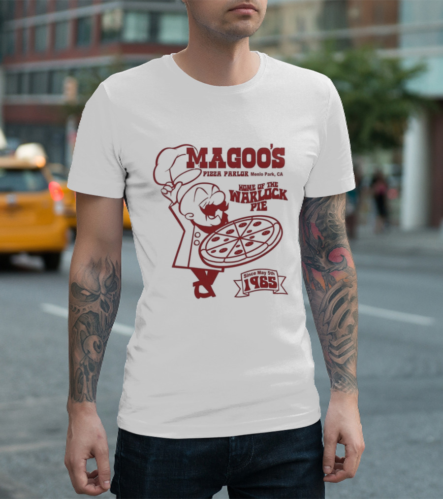 Magoo's Pizza Parlor Throwback 1985 Warsaw Indiana Chef Holding Pizza T-Shirt