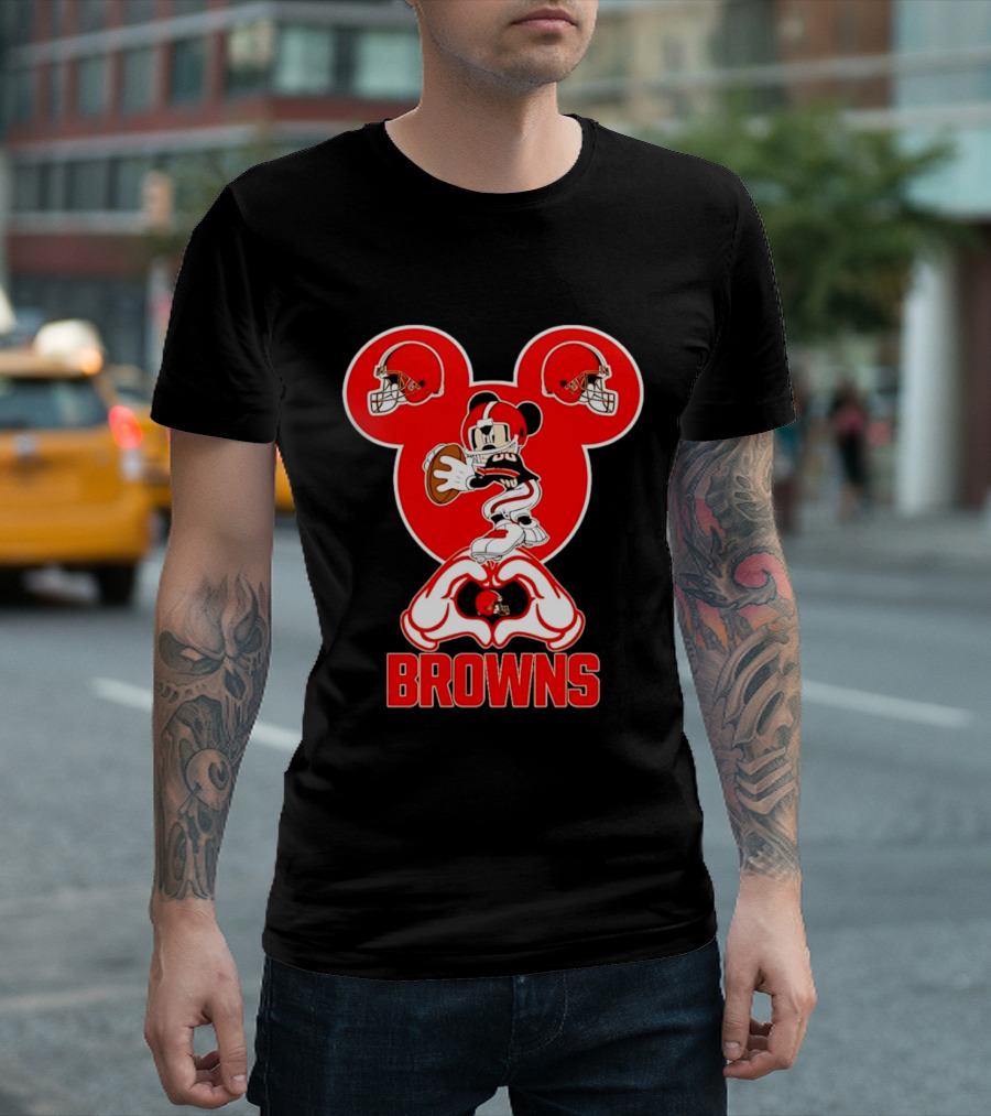 Cleveland Browns Mickey Mouse Football Quarterback Love T-Shirt