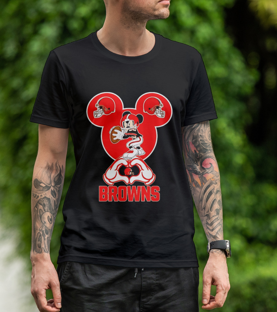 Cleveland Browns Mickey Mouse Football Quarterback Love T-Shirt