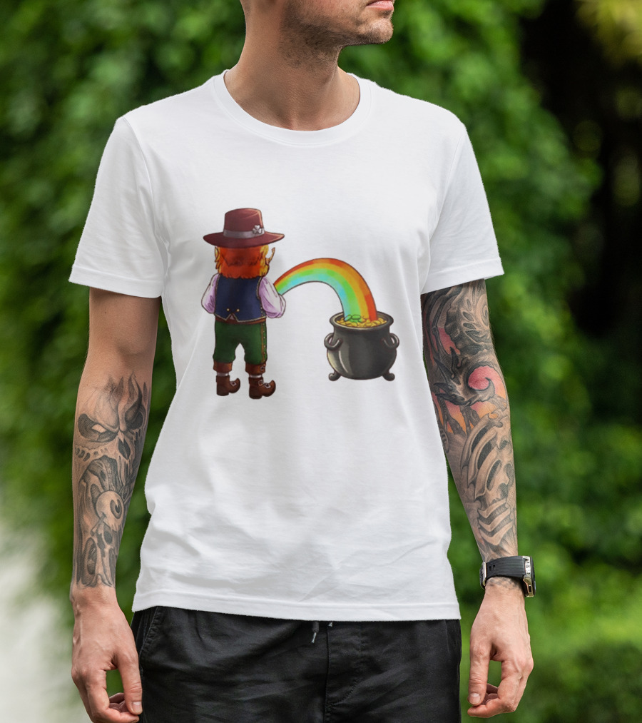St Patricks Day Leprechaun Pissing Rainbow Into Pot Of Gold Meme T-Shirt