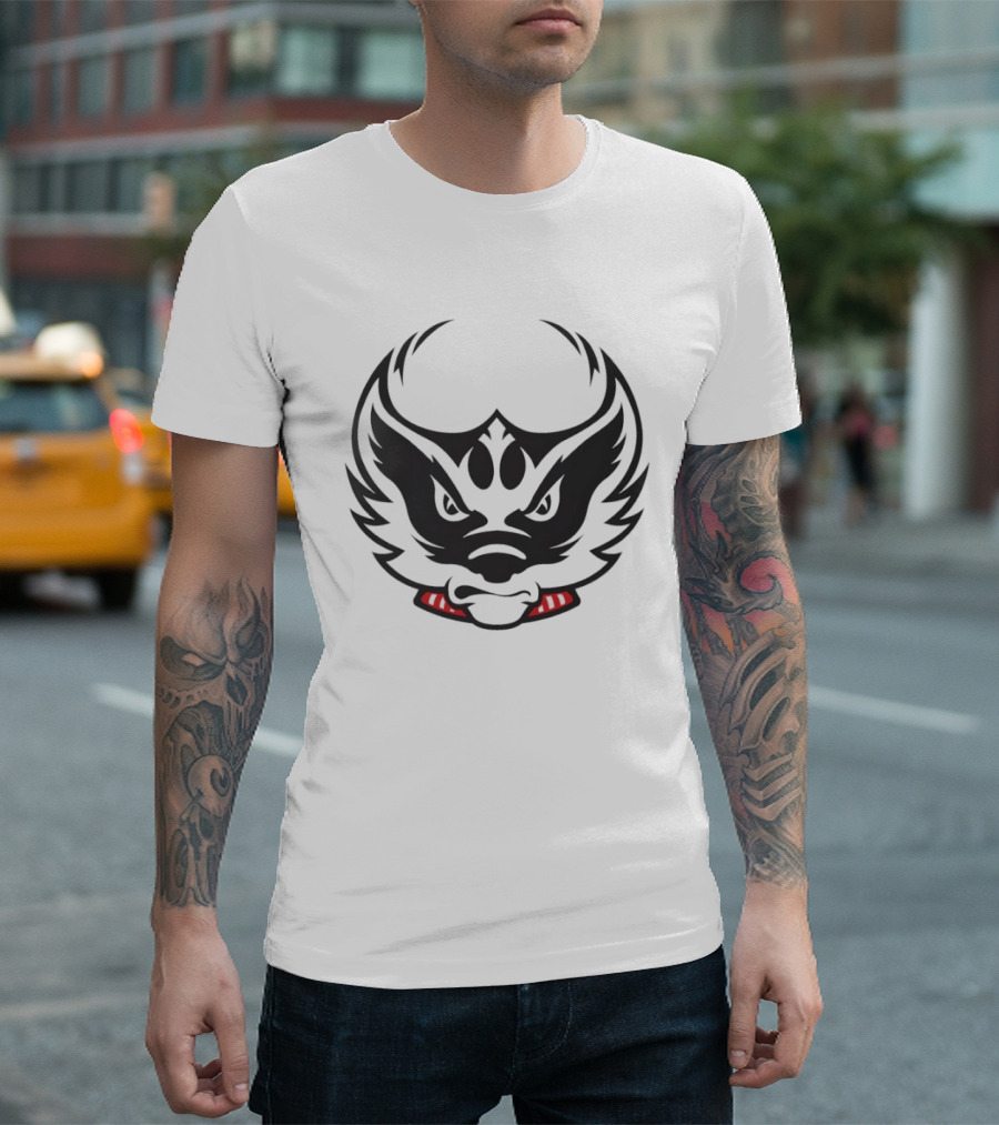 Wisconsin Badger Symbol Fierce Expression Red Collar T-Shirt