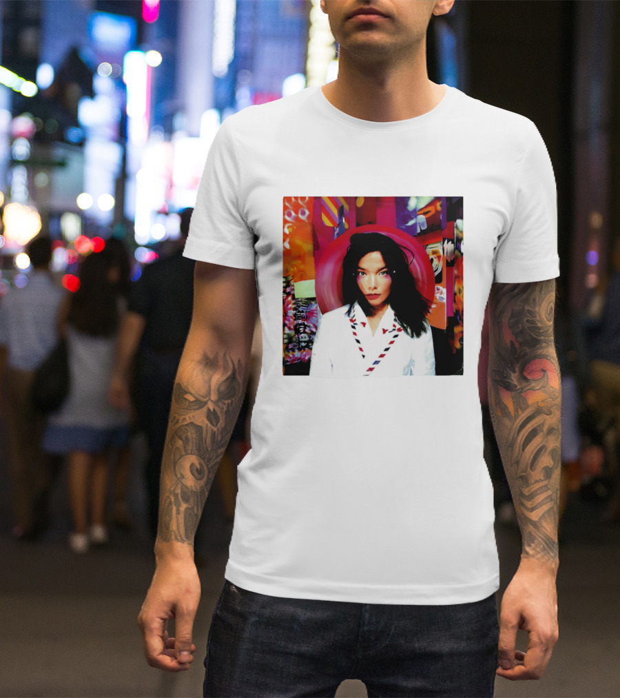 Anne Hathaway Björk And T-Shirt