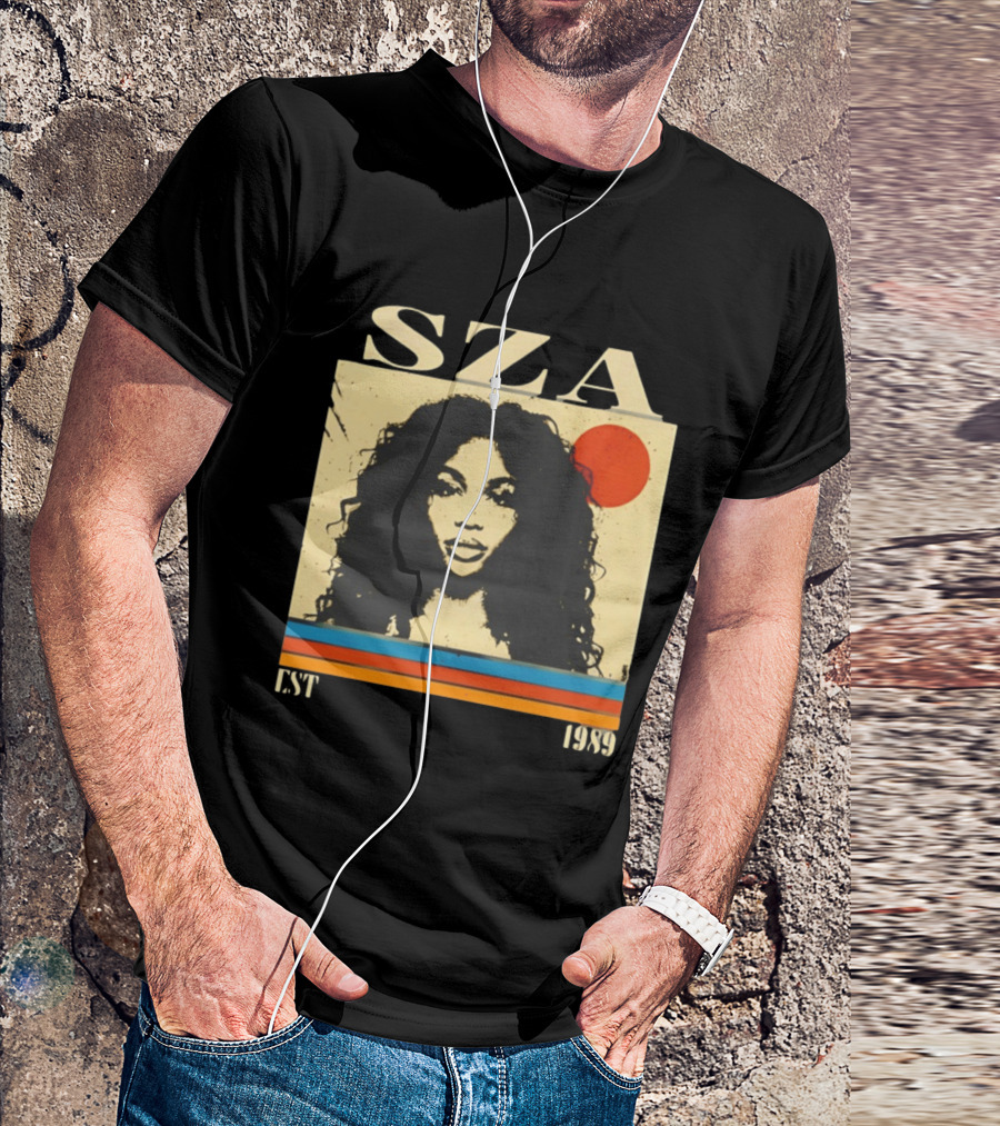 SZA EST 1989 Vintage Style Portrait With Retro Sun And Stripes T-Shirt