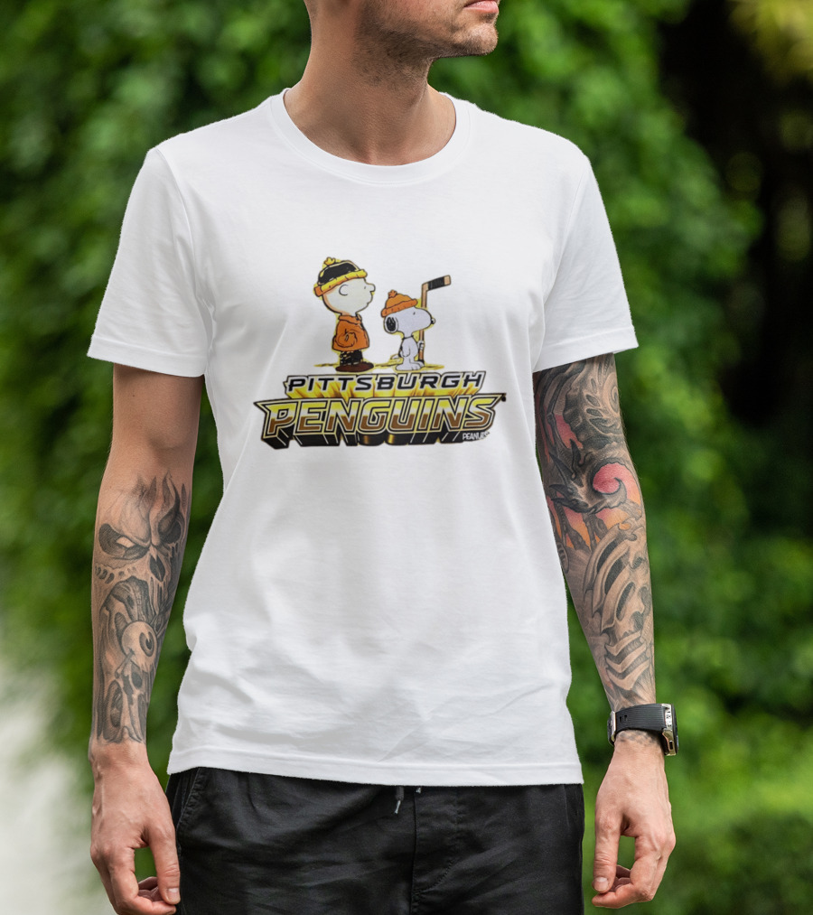 Charlie Brown Snoopy Pittsburgh Penguins Hockey Peanuts T-Shirt