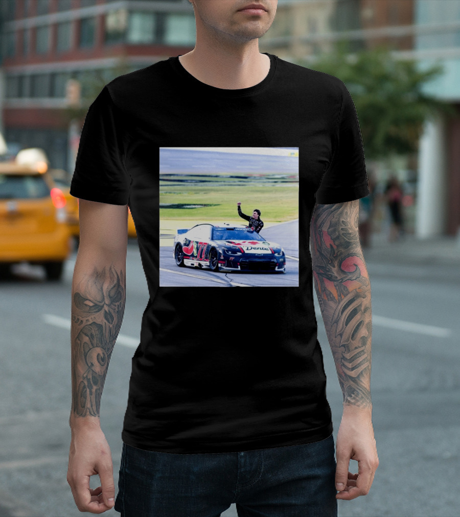 Carson Hocevar First Win Nascar Cup Series 2026 Talladega Number 77 Car Victory Celebrating Dente T-Shirt