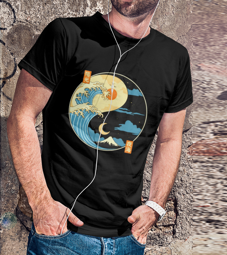 The Great Wave Off Kanagawa And Mount Fuji Yin Yang Sun And Moon Balance T-Shirt