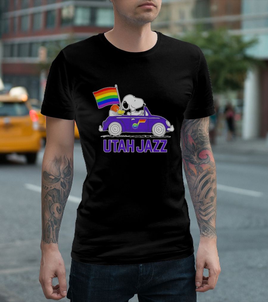 Utah Jazz Snoopy Woodstock Driving Rainbow Flag Car T-Shirt
