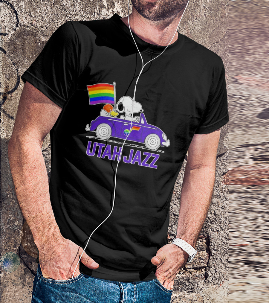 Utah Jazz Snoopy Woodstock Driving Rainbow Flag Car T-Shirt