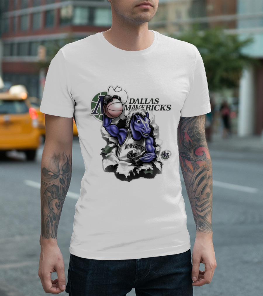 Dallas Mavericks Mitchell & Ness Breakthrough Basketball Horse T-Shirt