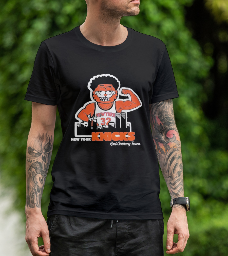 New York Knicks Karl Onthony Towns Cat Basketball Skyline 32 T-Shirt