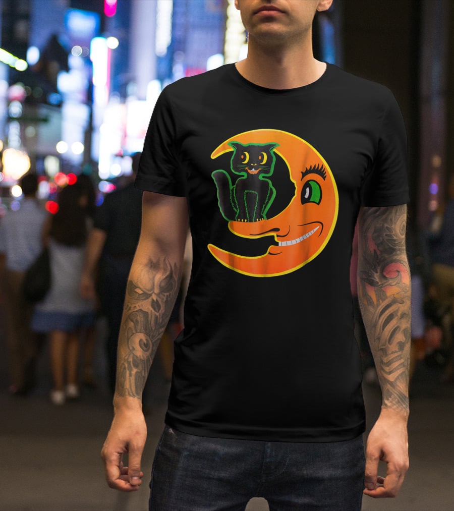 Funny Halloween Cat On Smiling Moon T-Shirt
