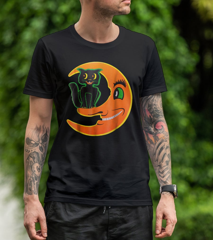 Funny Halloween Cat On Smiling Moon T-Shirt