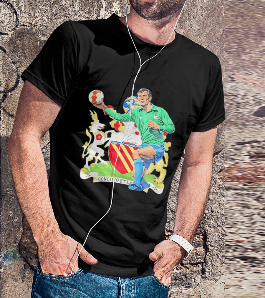 Joe Corrigan Manchester City Goalkeeper Concilio Et Labore Crest T-Shirt