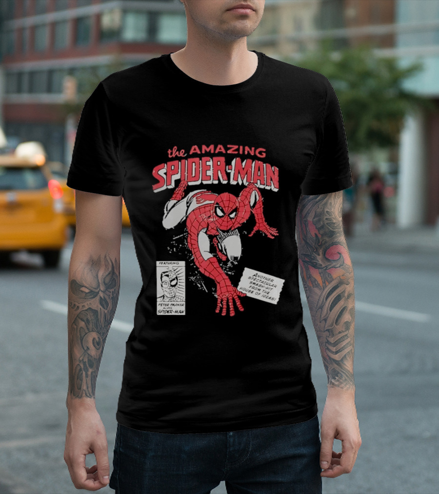 The Amazing Spider Man Peter Parker Dynamic Pose Iconic Comic T-Shirt
