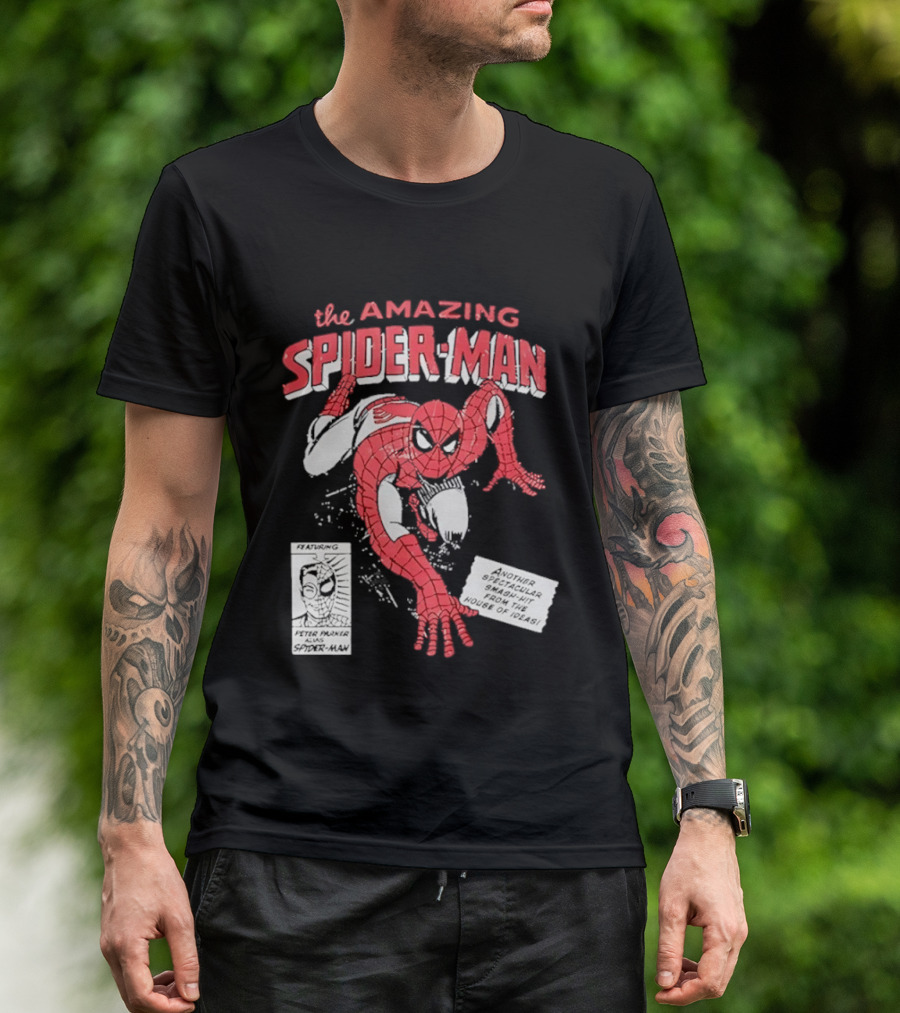 The Amazing Spider Man Peter Parker Dynamic Pose Iconic Comic T-Shirt