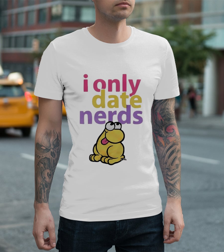 I Only Date Nerds Colorful Cartoon Worm Fun Playful Humor T-Shirt