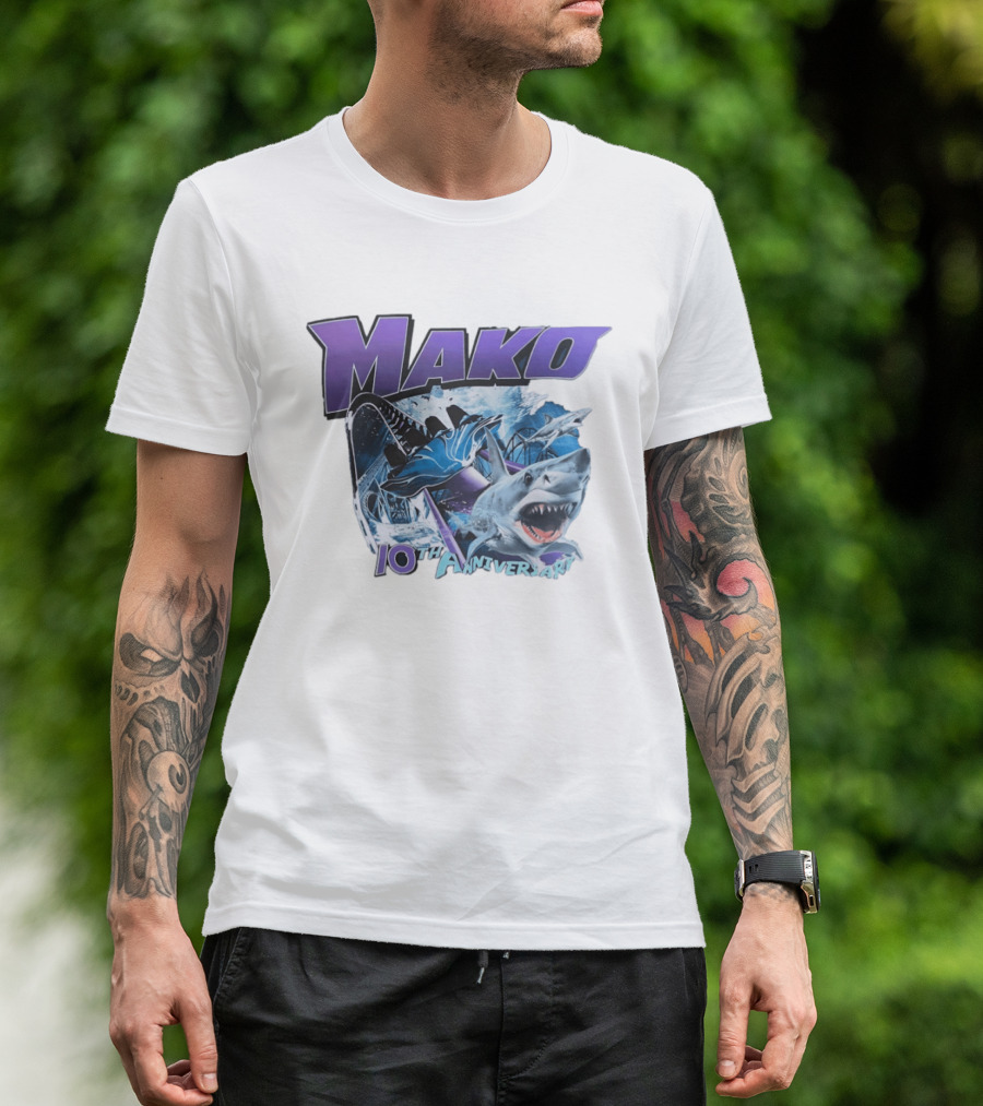 Mako 10th Anniversary SeaWorld Roller Shark Underwater Ocean Adventure T-Shirt
