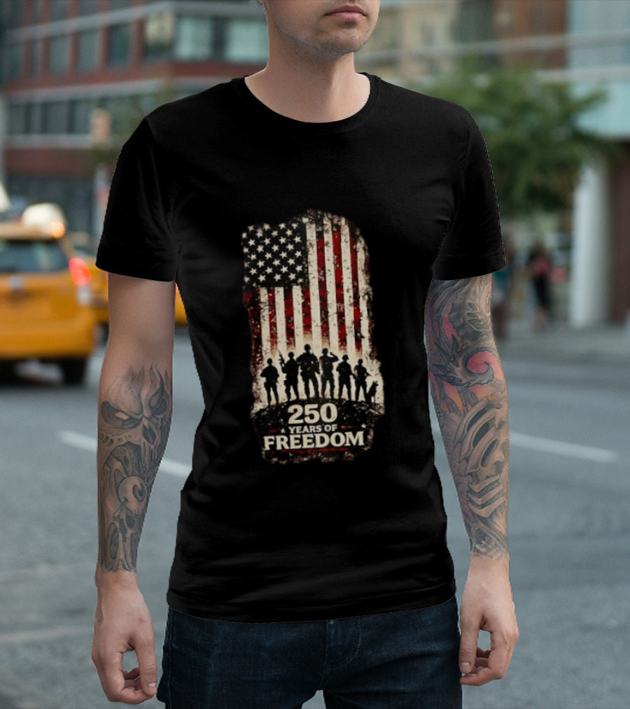 250 Years Of Freedom USA Flag Soldiers T-Shirt