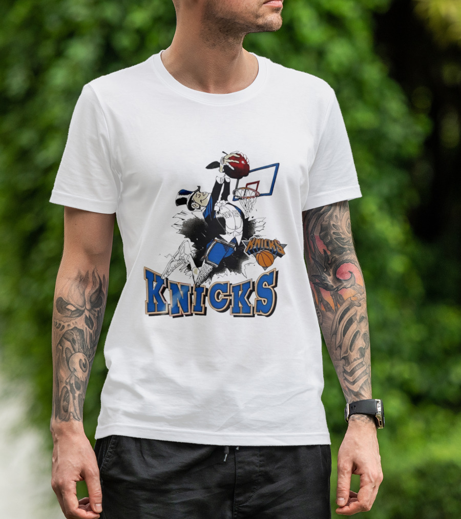New York Knicks Dunking Red Apple Knicks Text Blue Basketball T-Shirt