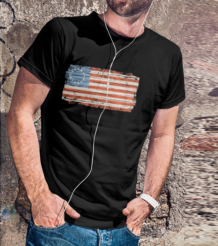 Distressed Vintage Betsy Ross Flag Thirteen Stars Retro Look T-Shirt