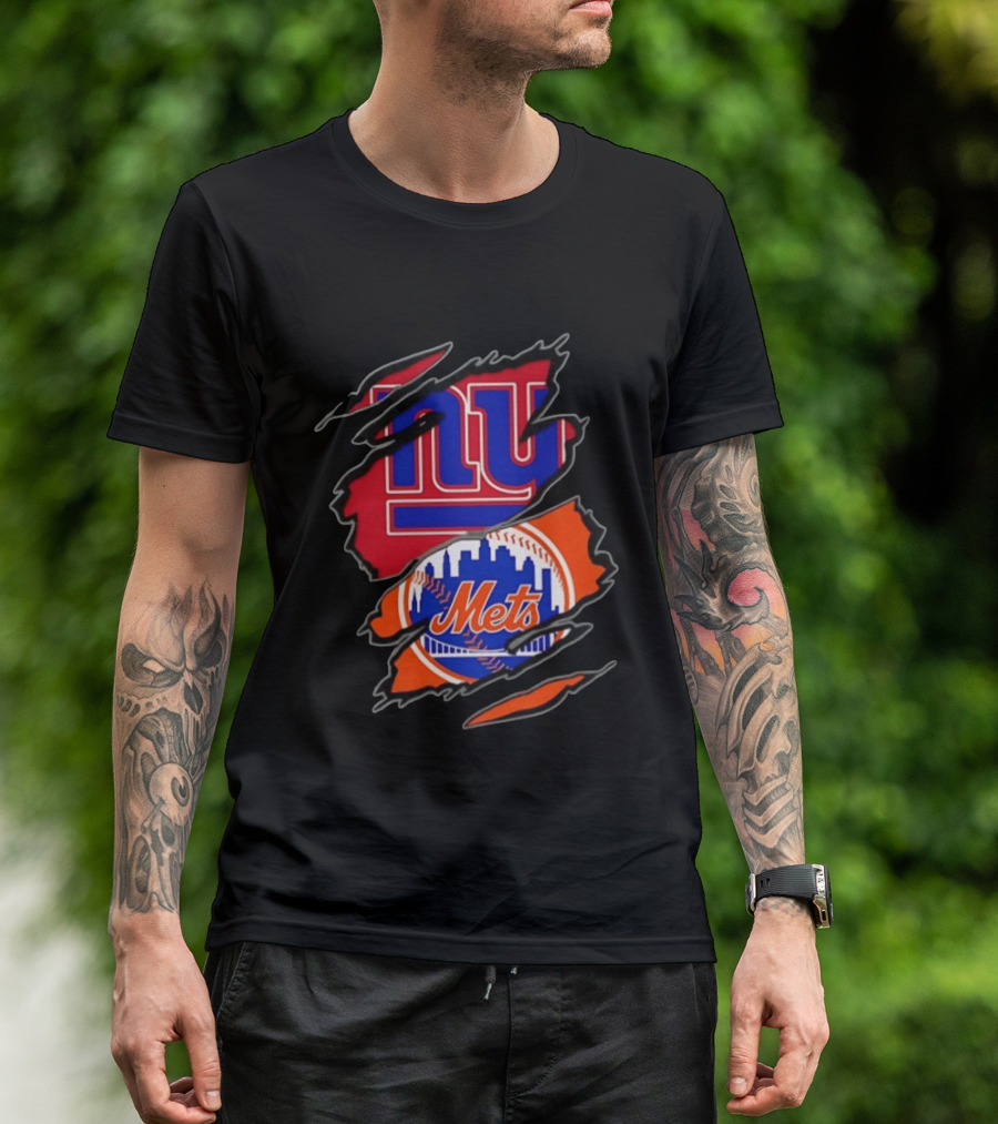New York Giants New York Mets Two Teams One Heart Scratch T-Shirt