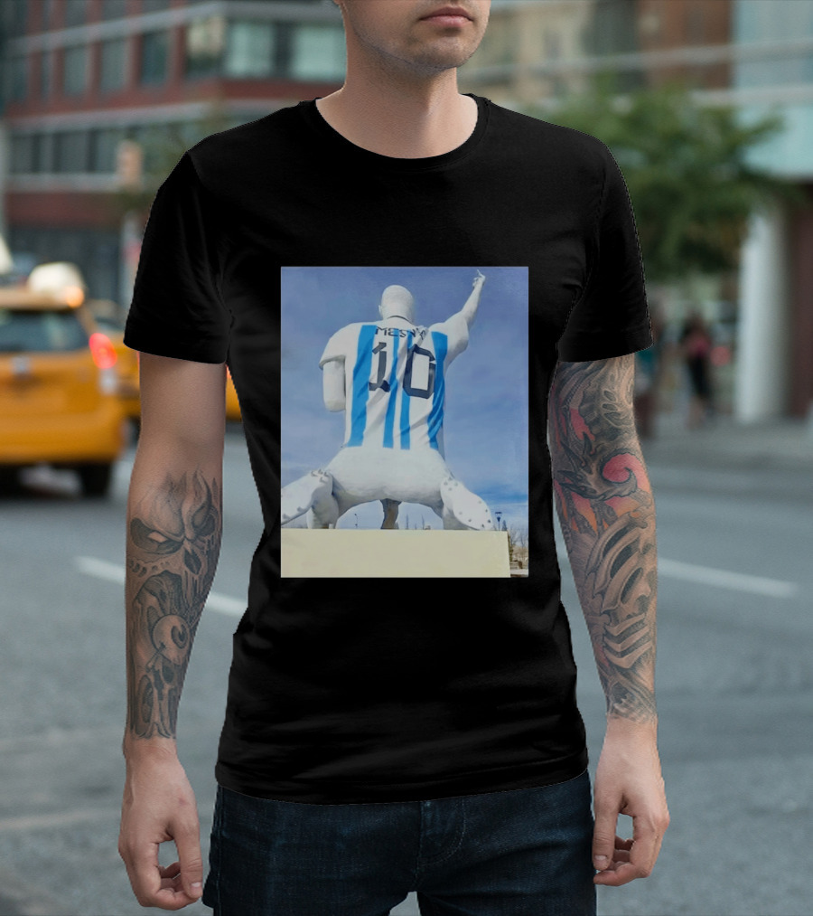 Lionel Messi 10 Argentina Jersey Statue Meme T-Shirt
