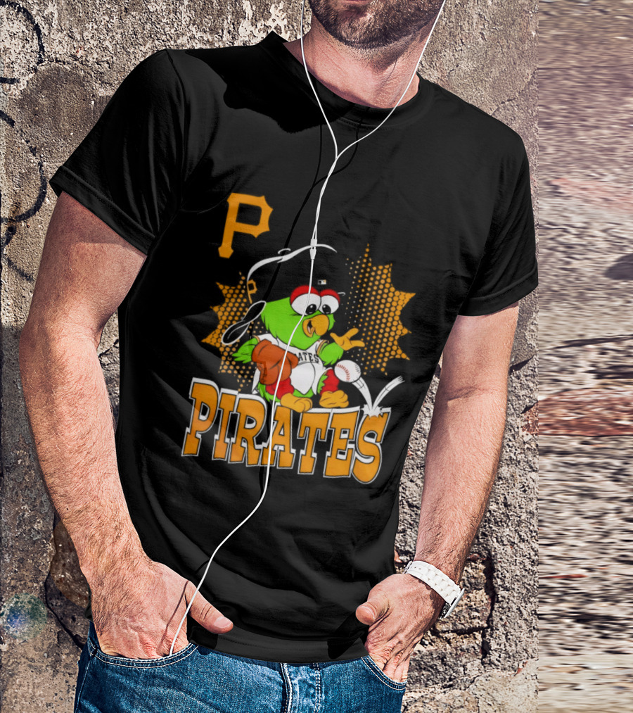 P Pittsburgh Pirates MLB Team Parrot Baseball T-Shirt