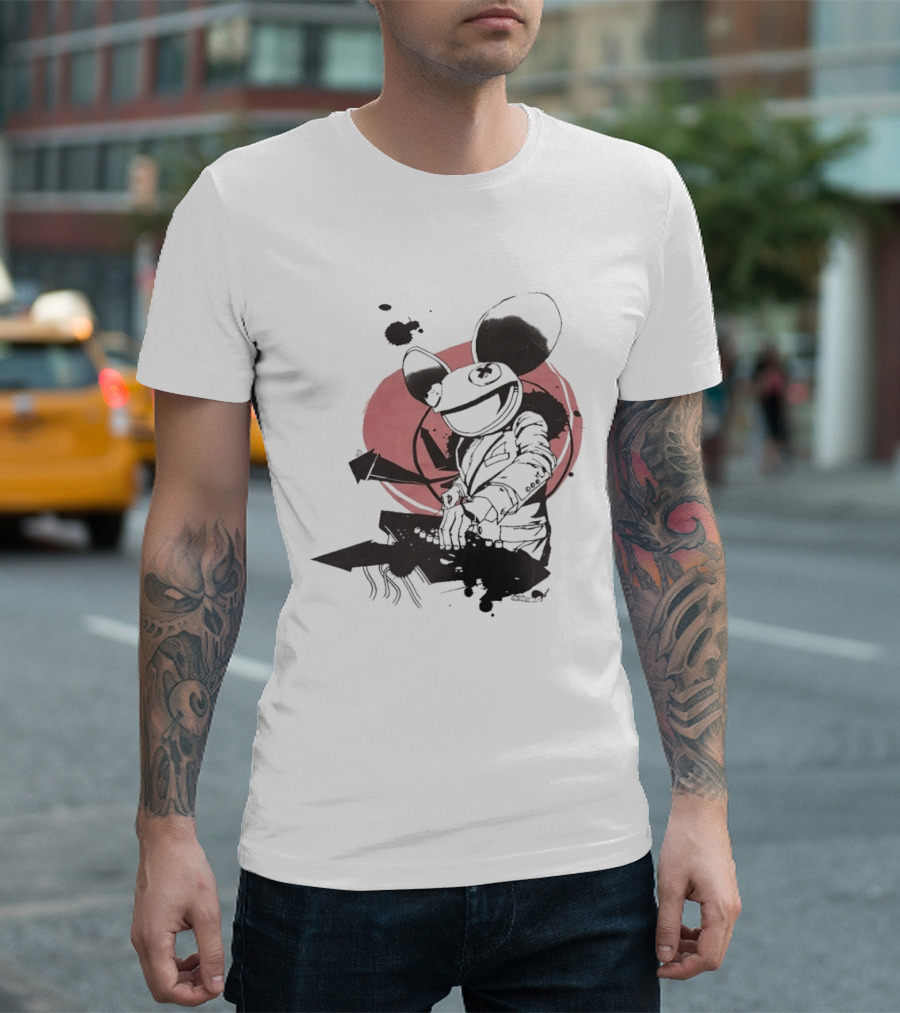 Deadmau5 DJ Music Icon With Pink Circle And Black Abstract T-Shirt