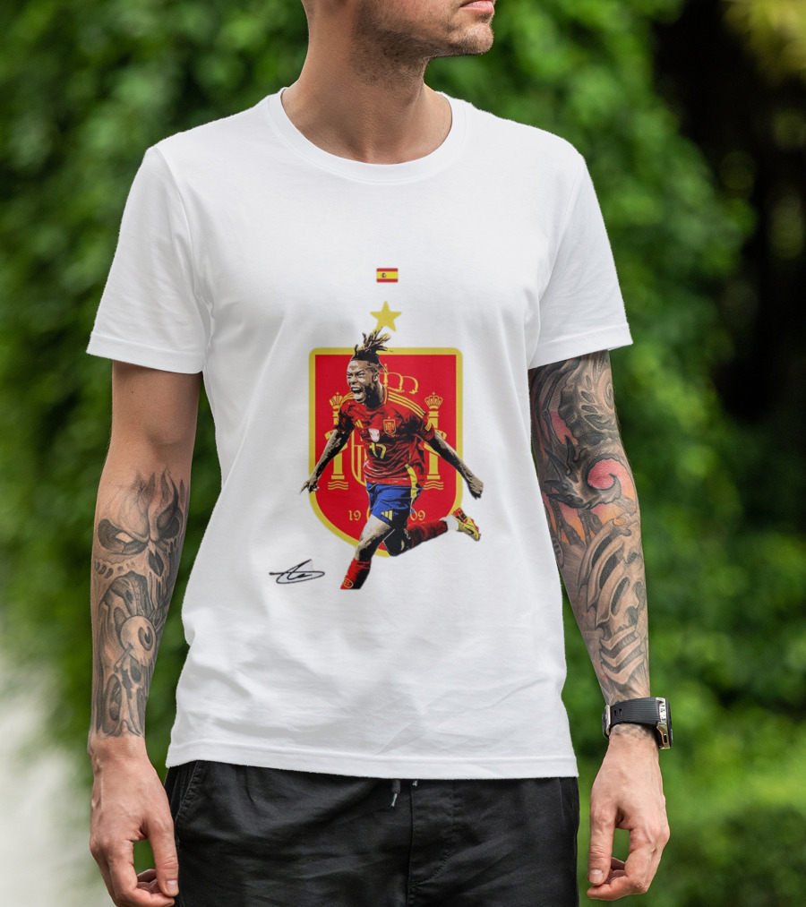 Nico Williams España Número 19 Escudo De La Selección Española Flag T-Shirt