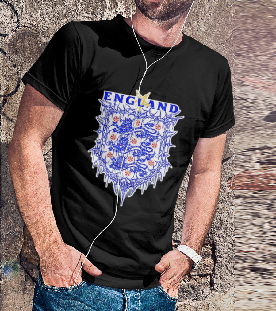 England Metal Crest Three Lions Emblem With Gothic Motif T-Shirt