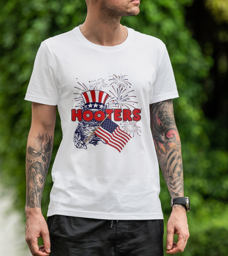 Hooters America Patriotic Owl Fireworks USA UPF 50+ T-Shirt