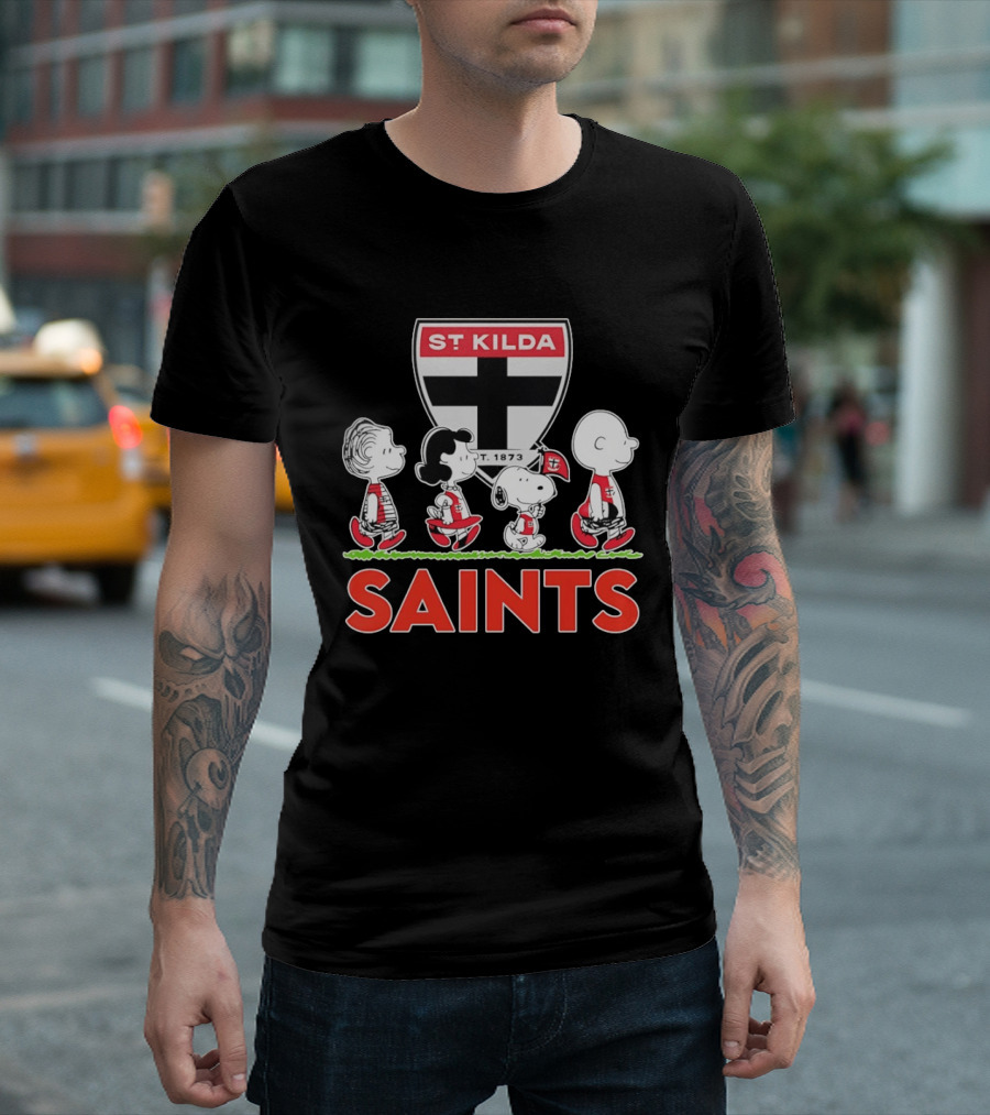 Peanuts Characters St Kilda Saints AFL 1873 Snoopy Charlie Brown Lucy Linus T-Shirt