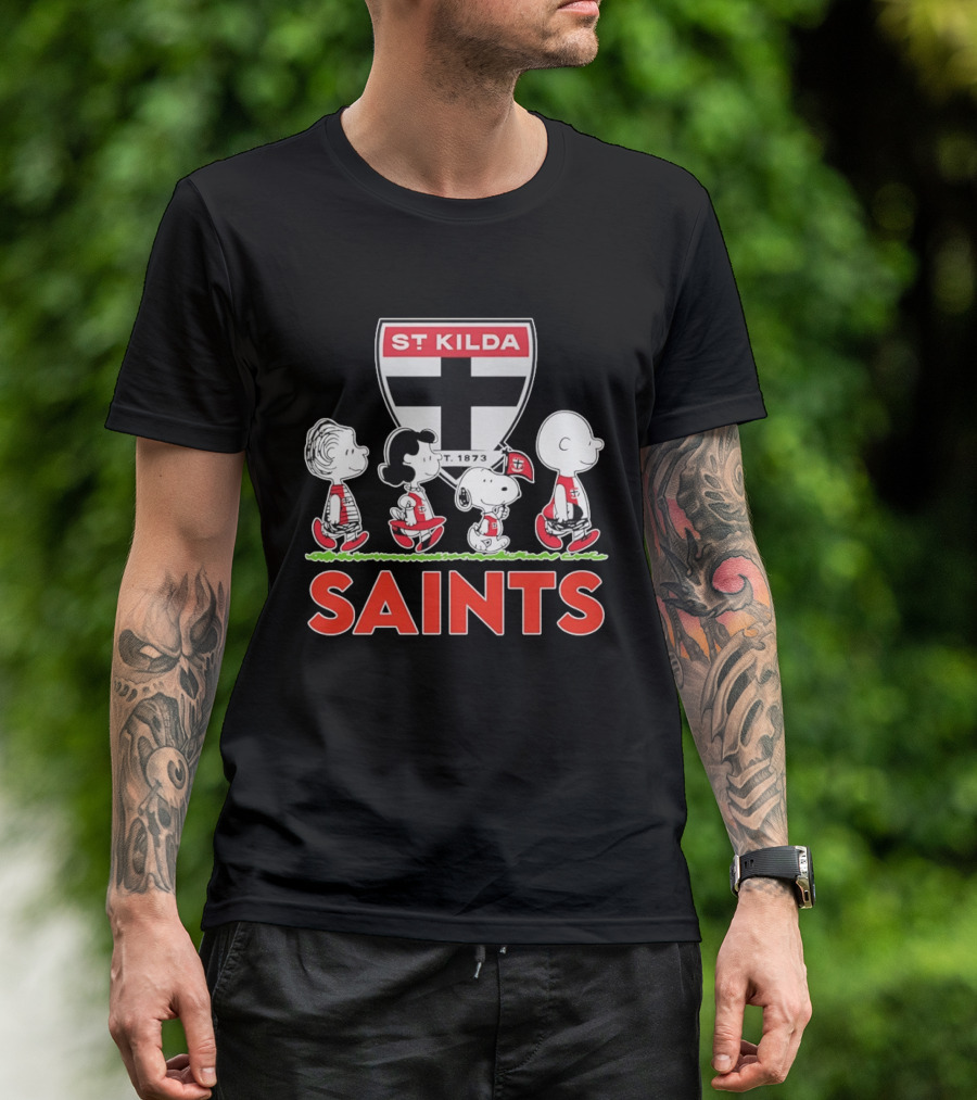 Peanuts Characters St Kilda Saints AFL 1873 Snoopy Charlie Brown Lucy Linus T-Shirt