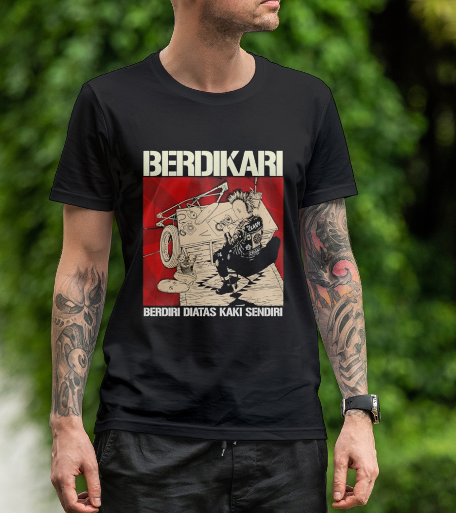 Berdikari Berdiri Diatas Kaki Sendiri Red Checkerboard Racing Motif T-Shirt