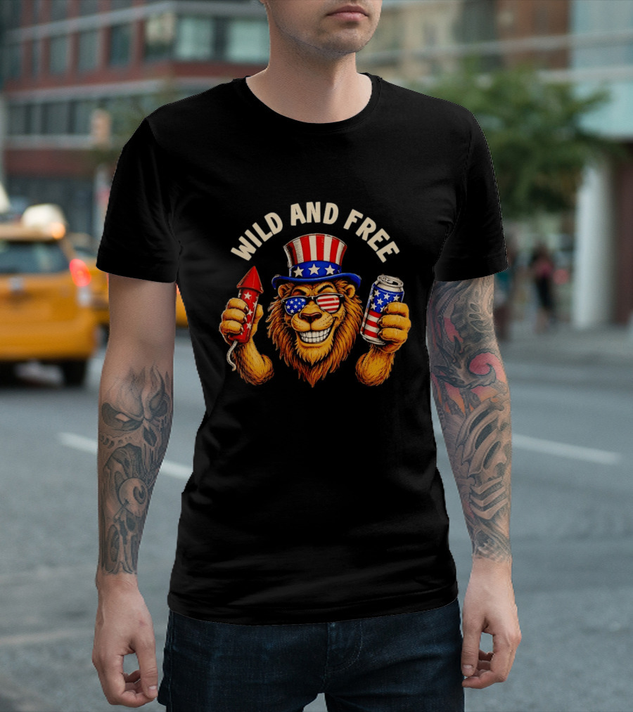 Wild And Free Lion Patriotic Hat Holding Firework And American Flag Can T-Shirt
