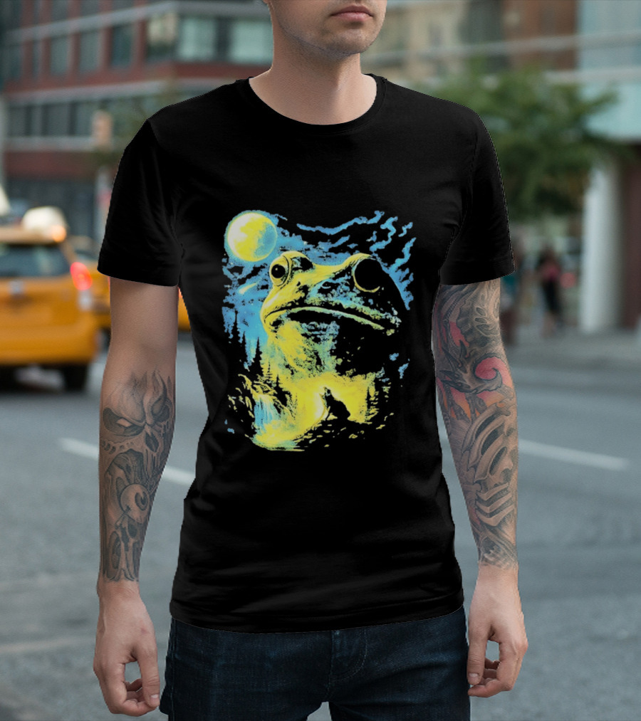 Howling Wolf Frog Moon Night Scene Surreal Fantasy T-Shirt