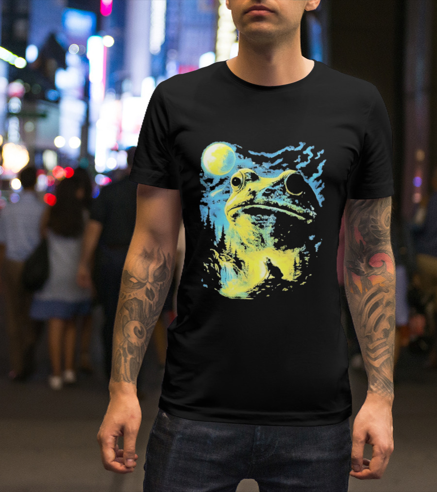 Howling Wolf Frog Moon Night Scene Surreal Fantasy T-Shirt