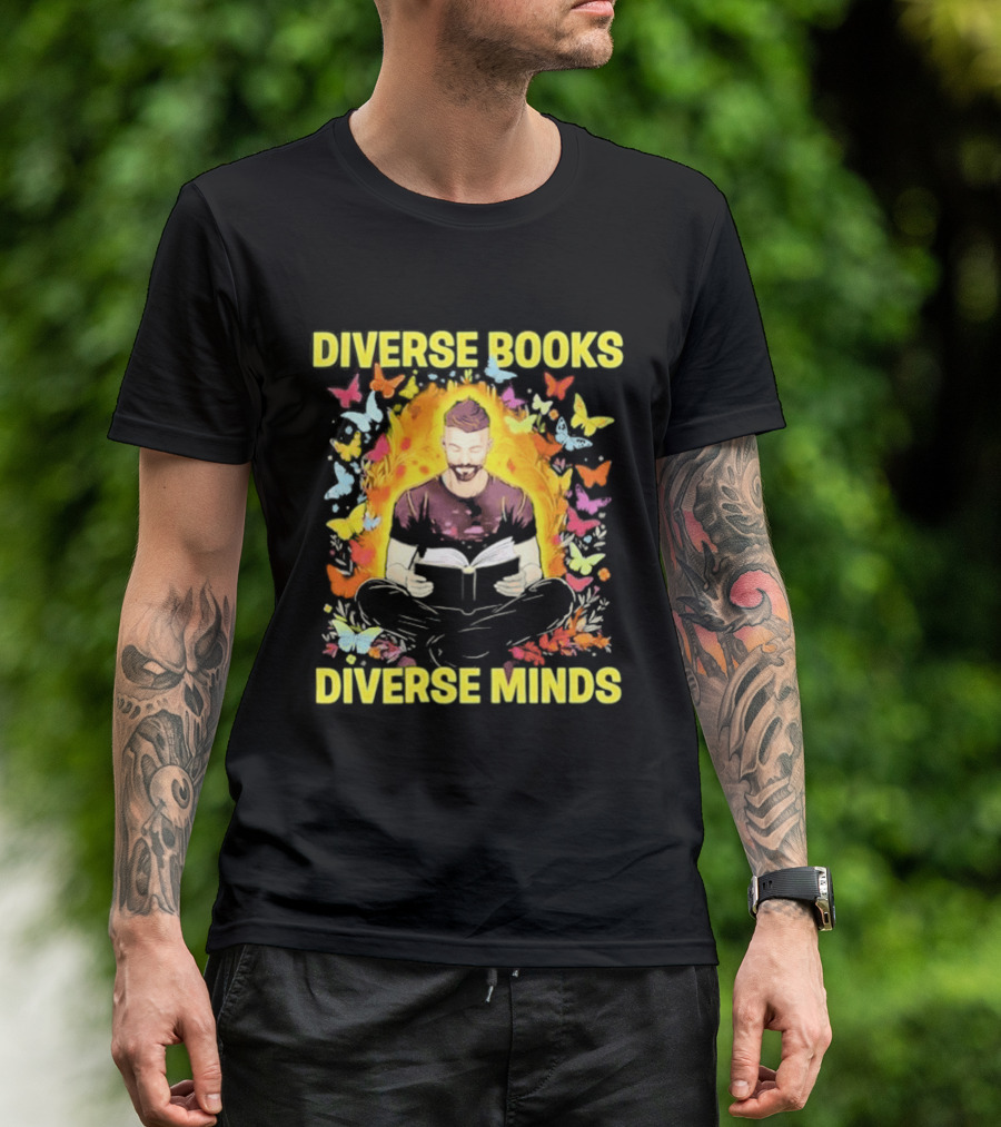 Diverse Books Diverse Minds Reading Book Lover With Colorful Butterfly Motif T-Shirt