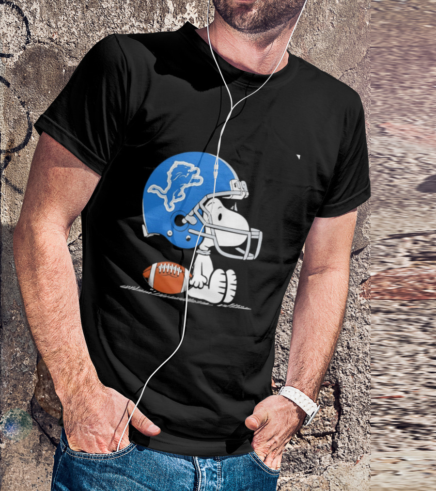 Snoopy Detroit Lions Football Helmet Collaboration NFL Peanuts T-Shirt