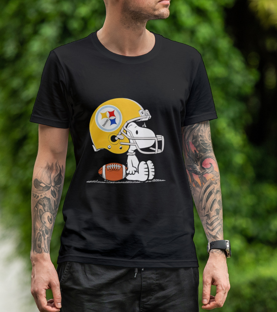 Snoopy Pittsburgh Steelers Helmet Football T-Shirt