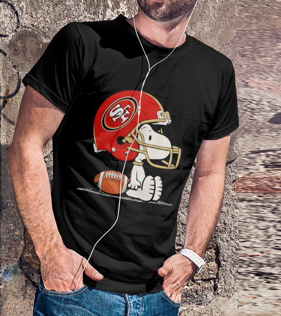 Snoopy San Francisco 49ers Football Helmet Peanuts NFL Collaboration T-Shirt