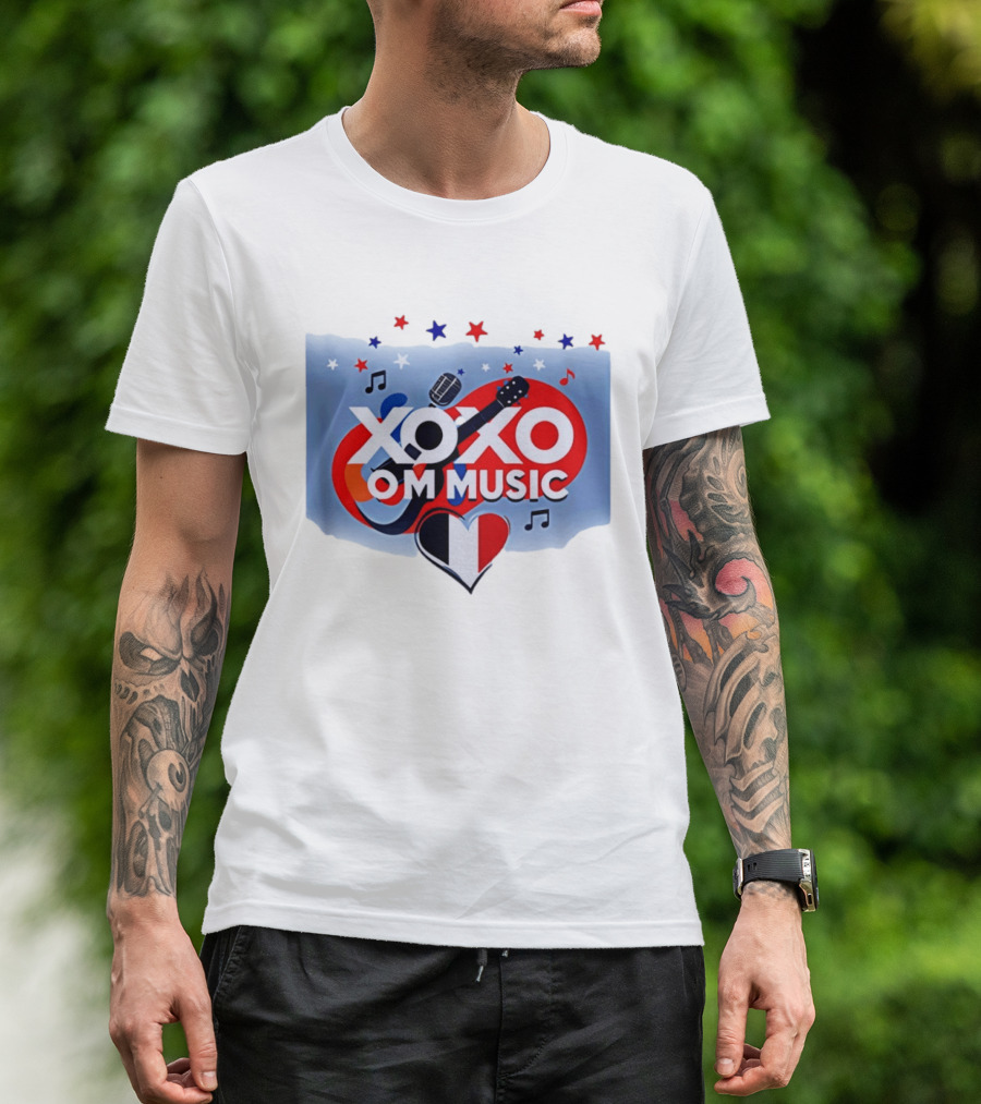 XOXO OM Music France Heart Guitar Microphone Notes Stars T-Shirt